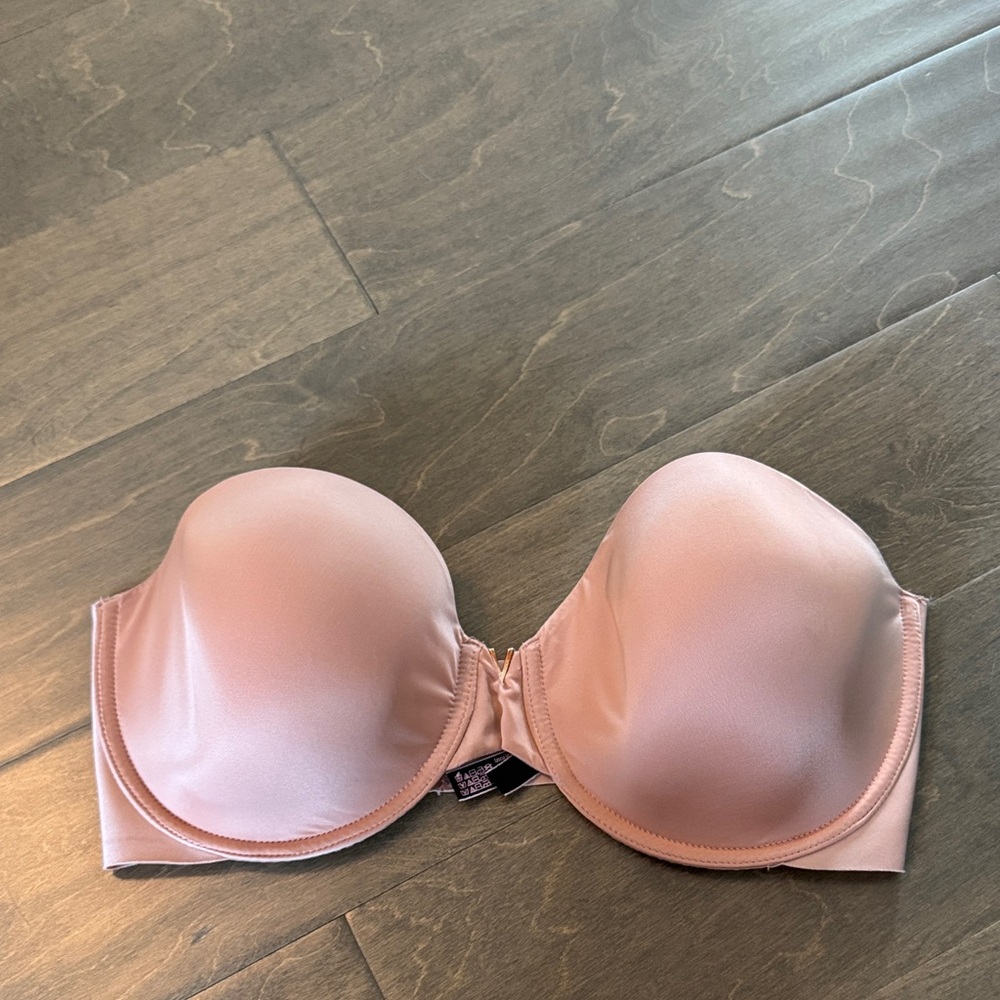 Victoria's Secret Blush Strapless Bra